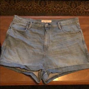 Gap super high rise denim short size 35